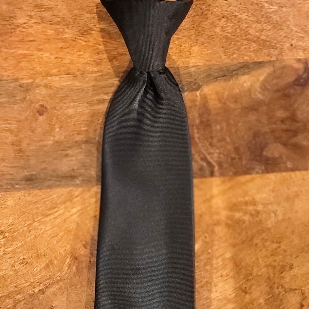 Umo Elegant Black Clip On Tie